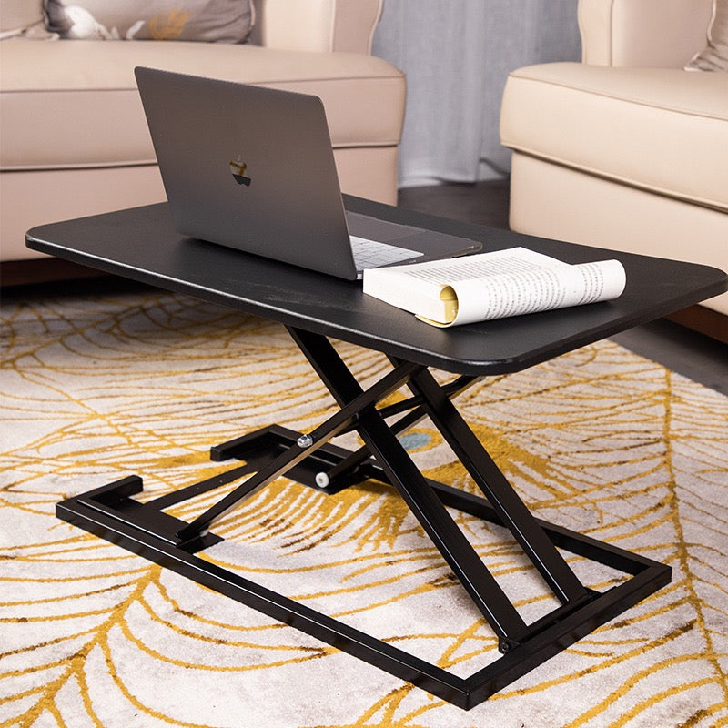 A manual height-adjustable desk